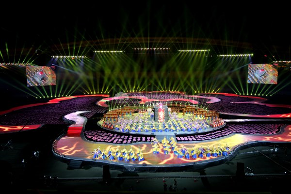 舞臺(tái)搭建舞美工程要用到哪些設(shè)備？,